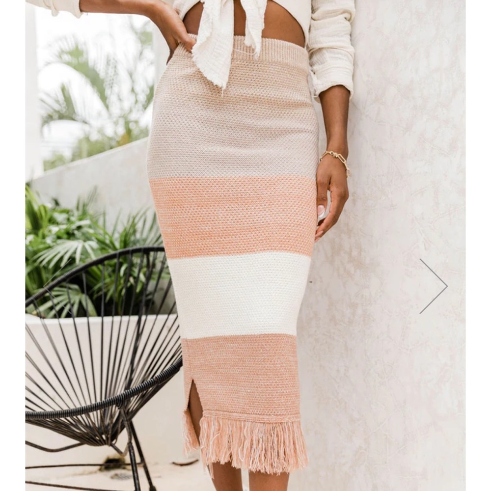 Pink Lily color block stitched fringe midi skirt! Size Medium